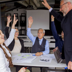 Обложка курса 'Лидерство и эффективное управление командой в современном бизнесе'