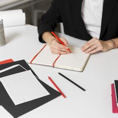 Трудовое право и кадровое делопроизводство: основы, новации и практика