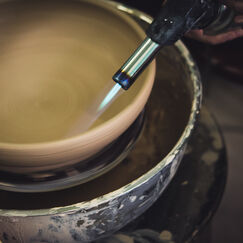 Обложка курса 'Искусство глазурования и обжига керамики'