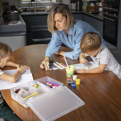 Обложка курса 'Особенности деятельность младшего воспитателя в дошкольном образовании'