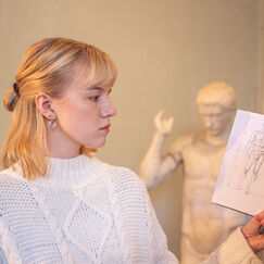 Обложка курса 'Эволюция педагогической мысли от античности до эпохи Просвещения'