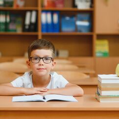 Обложка курса 'Части речи русского языка: грамматическая система и лингвистический анализ'