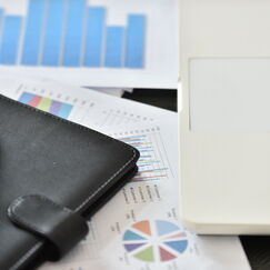 Обложка курса 'Планирование операционной и финансовой деятельности бизнеса'