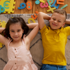 Обложка курса 'Осознанное воспитание: развитие ребёнка от года до семи лет'