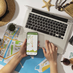 Обложка курса 'Управление в сфере туризма'