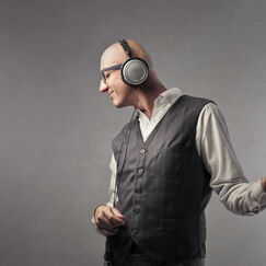 Обложка курса 'Революция в музыке и сознании: как звук меняет наш мозг'