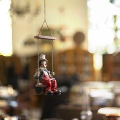 Обложка курса 'Проектирование для игры: театральное пространство и коллекция игрушек'