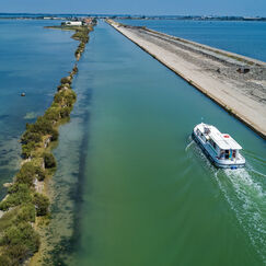 Обложка курса 'Экологическая безопасность морских и речных транспортных путей'