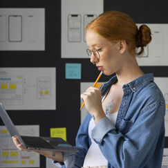 Обложка курса 'UX-дизайн и экспериментальный подход к развитию продукта'