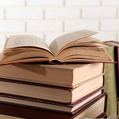 Обложка курса 'Американская мечта и цена успеха: романы Теодора Драйзера «Американская трагедия» и трилогия о Фрэнке Каупервуде'