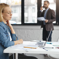 Обложка курса 'Новая работа: стратегия поиска, трудоустройство и карьера в современных условиях'