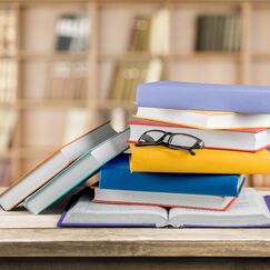 Обложка курса 'Преподавание русского языка: структура урока и подготовка к итоговой аттестации'