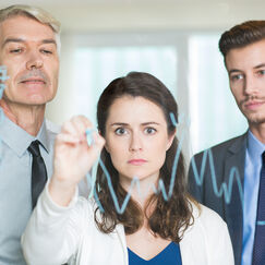 Обложка курса 'Эффективное управление персоналом: от психологии взаимодействия до системы развития сотрудников'