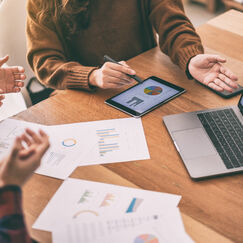 Обложка курса 'Управление девелоперскими проектами: теоретические аспекты и система управления'