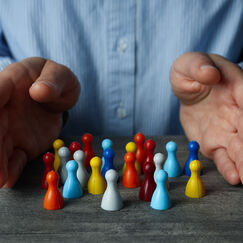 Обложка курса 'Социальные и психологические факторы потребительского поведения'