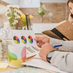 Обложка курса 'Маркетинговые исследования и коммуникации: анализ рынка и управление потребительским поведением'