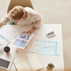 Обложка курса 'Комплексное планирование и анализ маркетинговых стратегий'