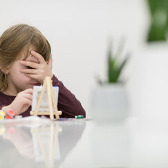 Обложка курса 'Аутизм у детей: теоретические и диагностические аспекты'