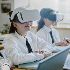 Обложка курса 'Современное образование: от традиций к инновационным технологиям'