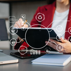 Обложка курса 'Построение эффективной системы управления персоналом'