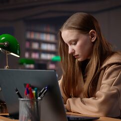 Обложка курса 'Методика и инструменты онлайн-обучения в профессиональном образовании'