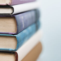 Обложка курса 'Биография и творчество М.М. Зощенко и Ф.А. Искандера'