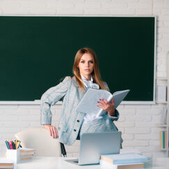 Обложка курса 'Современный учитель: инструменты развития и саморегуляции'