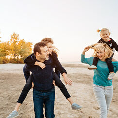 Обложка курса 'Семейная психология: построение здоровых отношений в сложных ситуациях'