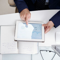 Обложка курса 'Современные концепции управления стоимостью бизнеса'