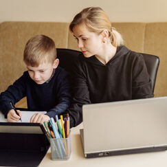 Обложка курса 'Особенности развития и клинико-реабилитационные аспекты патологии центральной нервной системы у детей'