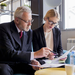 Обложка курса 'Нормативно-правовое и экономическое обеспечение страховой деятельности'