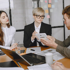 Обложка курса 'Управление персоналом: ситуационное руководство и эффективное делегирование'