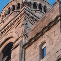 Обложка курса 'Архитектурные стили: исторический и географический контекст'