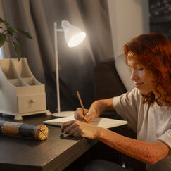 Обложка курса 'Жизненные сценарии и глубинные убеждения: как прошлое влияет на настоящее'