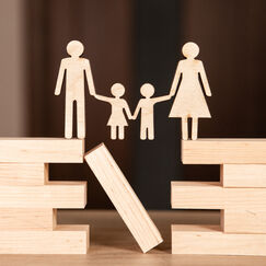 Обложка курса 'Семейные кризисы: от проблемы к точке роста'