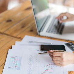 Обложка курса 'Стратегическое управление и бизнес-планирование: от стратегии к реализации'