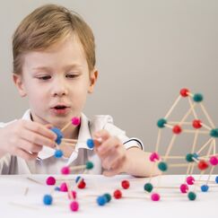 Обложка курса 'Диагностика и развитие гиперактивных детей'