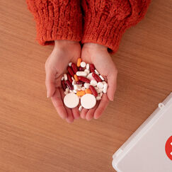 Первая помощь при неотложных состояниях в разные сезоны года