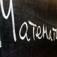 Обложка курса 'Математика: теория и методика преподавания в сфере начального общего образования'