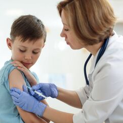 Обложка курса 'Актуальные вопросы организации вакцинопрофилактики'