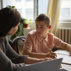 Обложка курса 'Инновационные технологии в преподавании географии детям с ОВЗ'