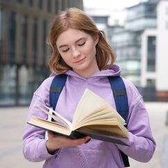 Обложка курса 'Теория и методика преподавания родного (русского) языка и родной литературы'