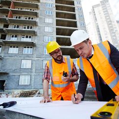 Обложка курса 'Основы деятельности в промышленном и гражданском строительстве'