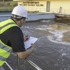 Обложка курса 'Устройство систем водоснабжения и водоотведения'