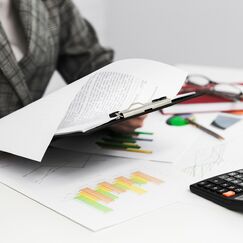 Обложка курса 'Основы нормативно-правовых и финансовых вопросов в деятельности бюджетных организаций'