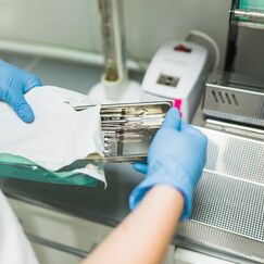 Обложка курса 'Организация и безопасность процесса стерилизации медицинских объектов в паровых стерилизаторах'