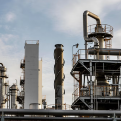 Обложка курса 'Технология производства и характеристики нефтепродуктов'